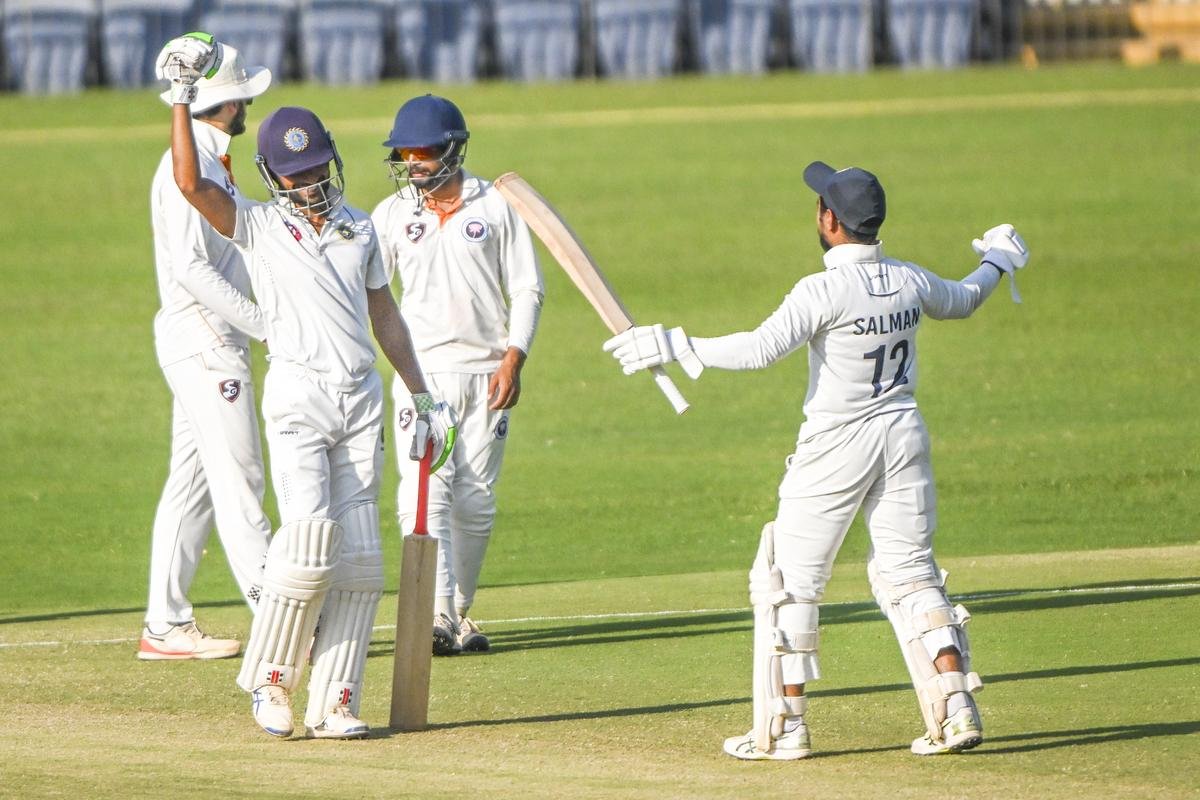 Mohammed Azharuddeen and Salman Nizar celebrate after Kerala secured a spot in the Ranji Trophy semifinal. 